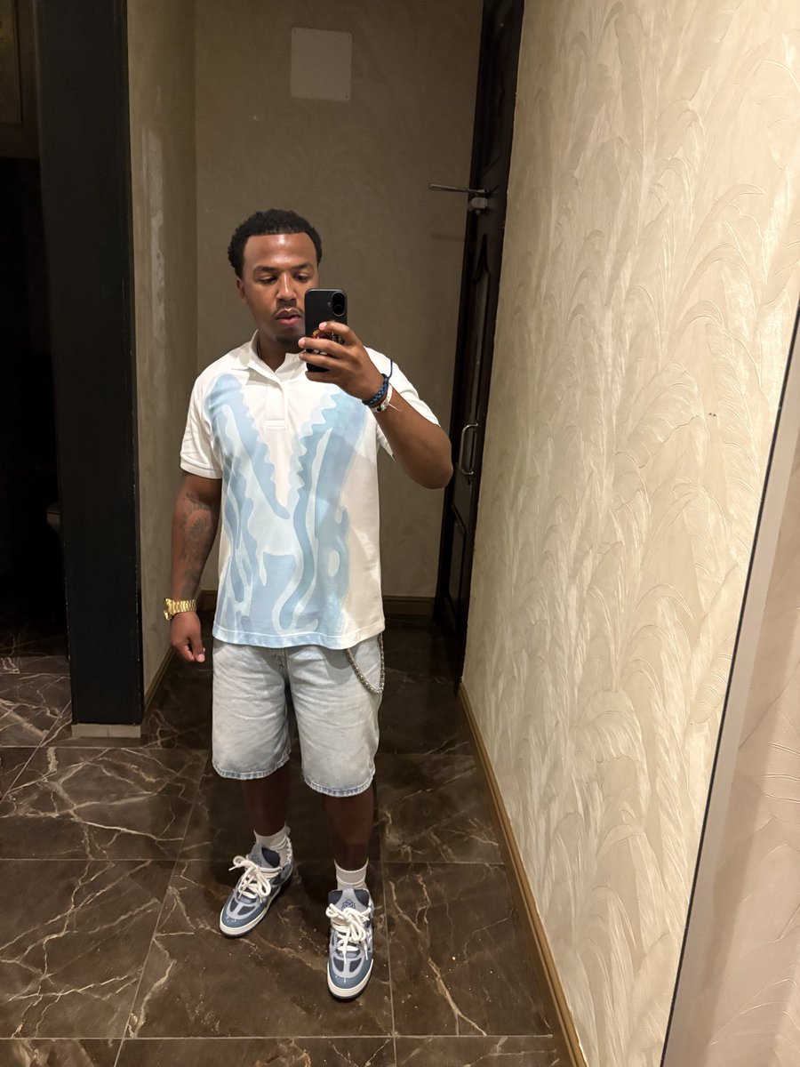 TeeParker_'s tweet photo. I’m in the Dominican, Big Papi Ortiz 🇩🇴 https://t.co/qQ4MPcjubX