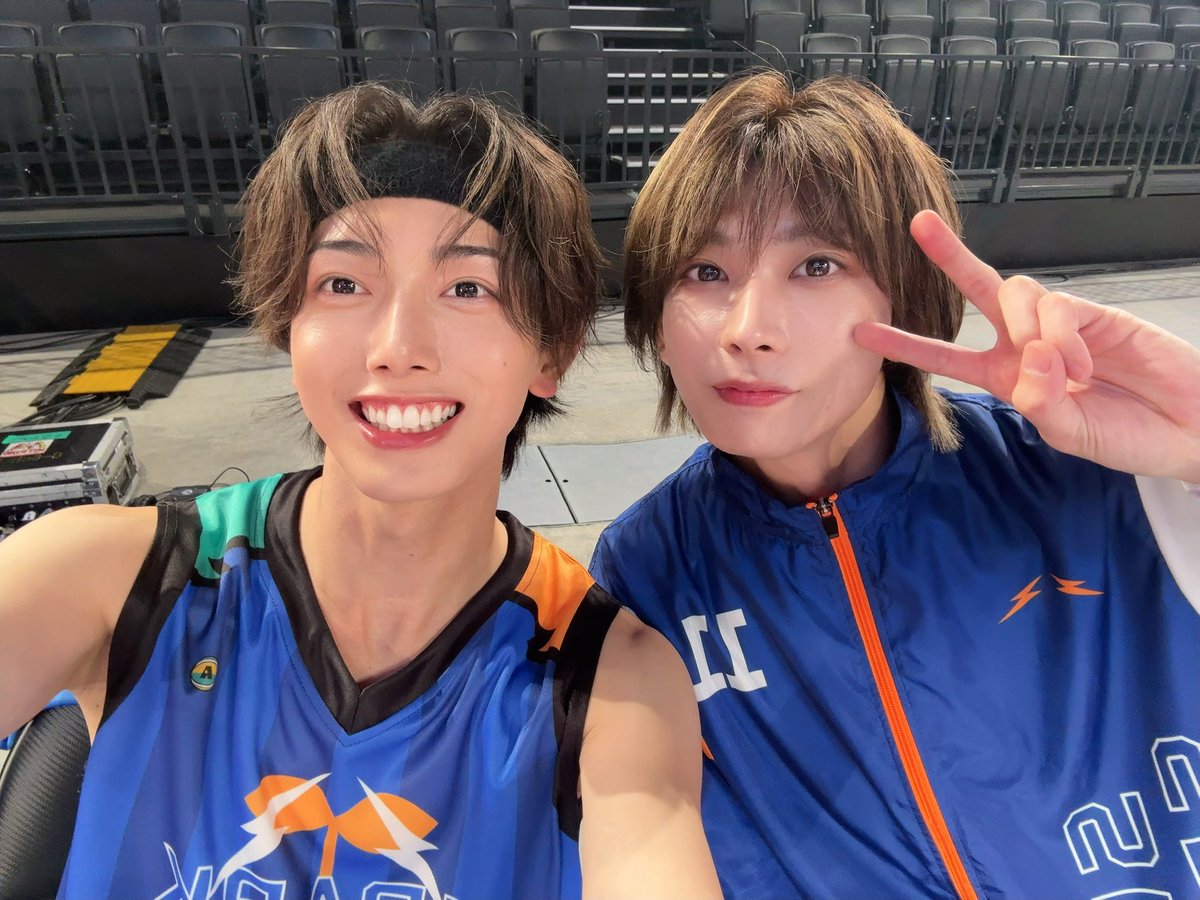 Taiga08270217's tweet photo. アクターズリーグオフショットPart2🏀

頼もしくて優しい先輩方のおかげで
伸び伸び走り回れました♪♪

みんなでたくさん練習した時間も
本当に楽しかったなぁ。
#アクターズリーグ https://t.co/VE7flyx6Ic