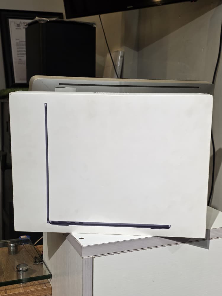 KwabsGroups's tweet photo. MacBook Air M4 256Gb 16Gb Ram Open Box All Accessories Intact.
        *GHC. 12000
0240418185 https://t.co/TD5GXGwuSw