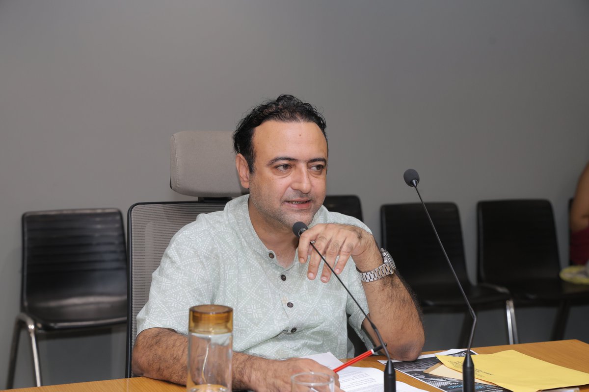 JindalGlobalUNI's tweet photo. Honoured to host Mr. @sukantdeepak, an independent journalist and Co-Founder of Elsewhere Foundation, for the Commencement Lecture, "Hiding Behind Writing," at the Jindal School of Languages & Literature at #JGU.
The Commencement Lecture marks the beginning of the academic journey for our incoming students, offering them the opportunity to learn from the experiences, insights, and perspectives of an accomplished professional.