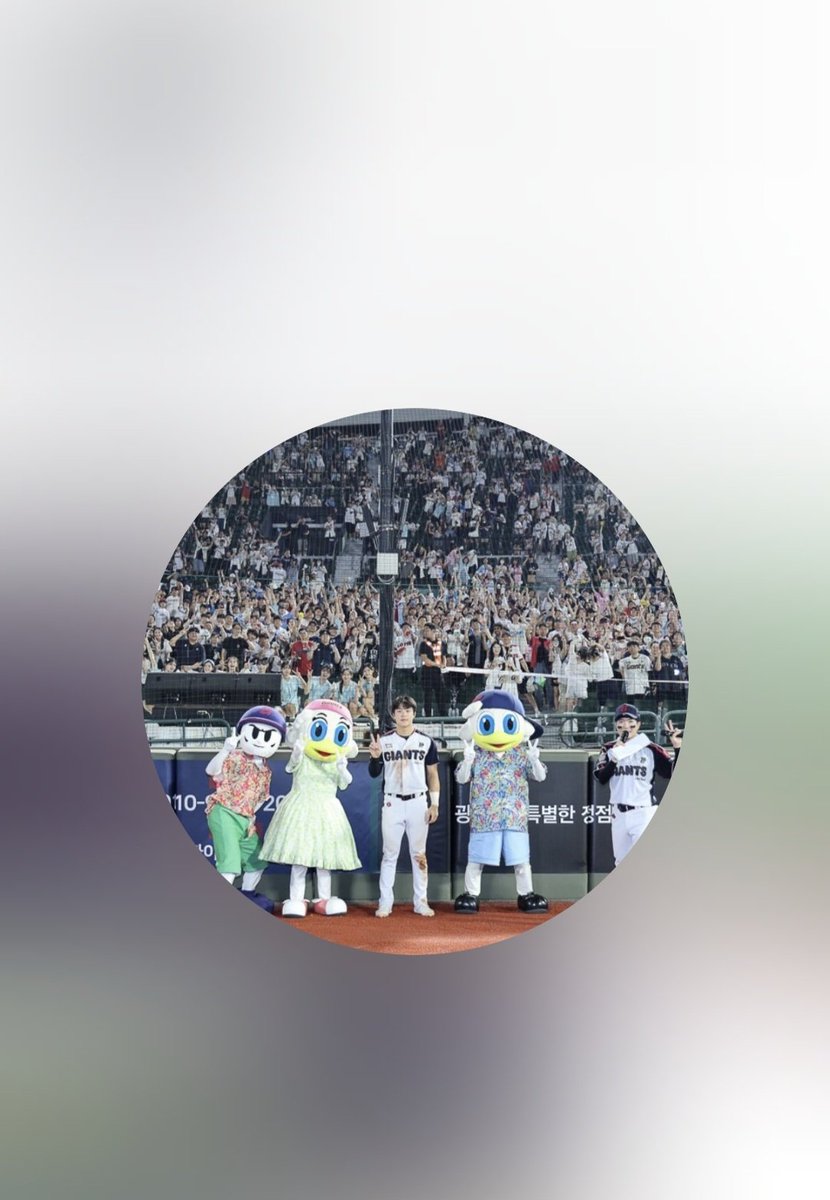sun915oo's tweet photo. 한태양 7월 21일 수훈했을때 사진으로 프사 바꿨네 ㅋㅋ https://t.co/4g8yxcHPnY