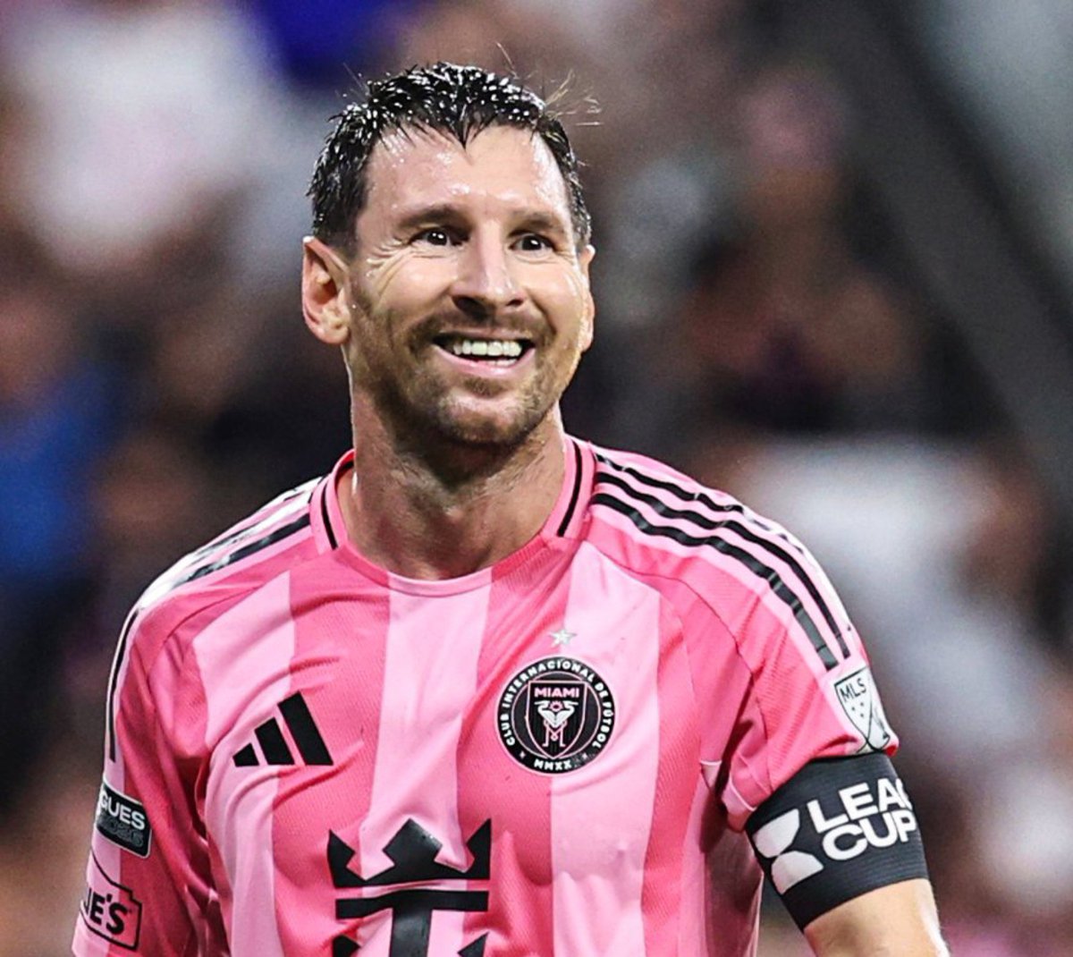NoodleHairCR7's tweet photo. Vs Spain.                                 Vs San Luis. https://t.co/vR72NMQGqw