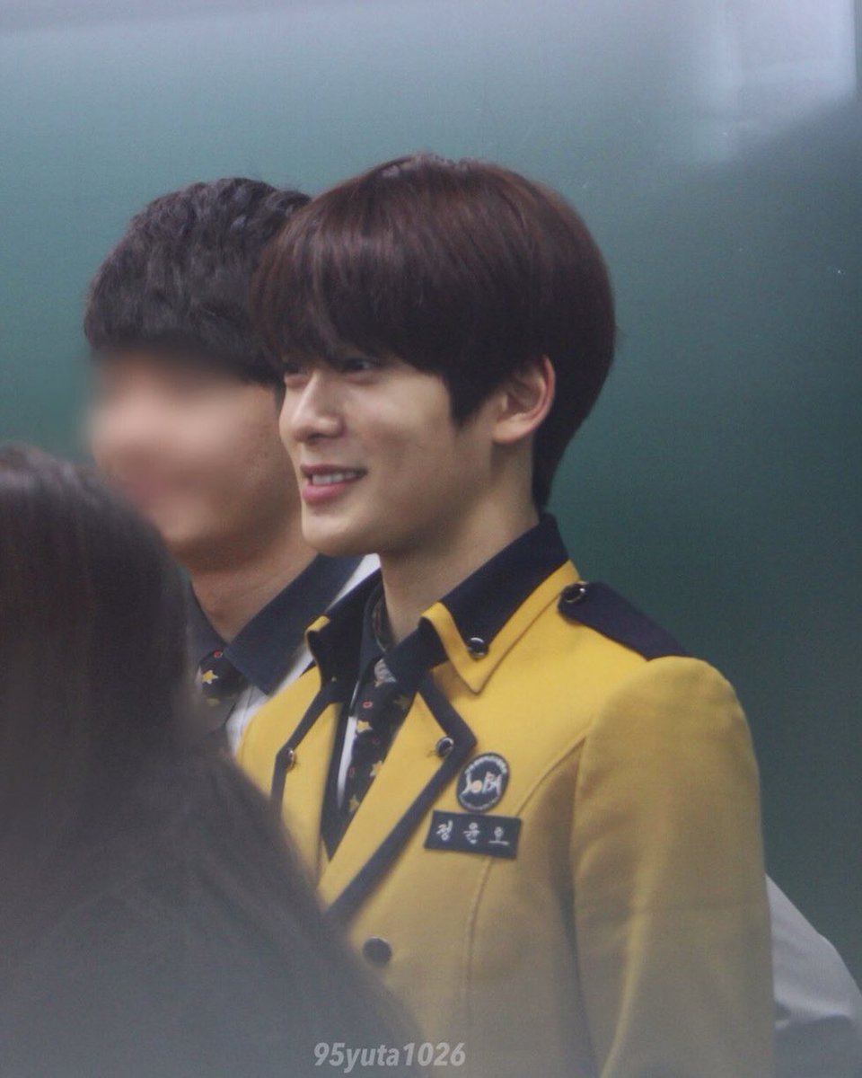 Wish_Forever_'s tweet photo. 서공예정재현을 실제로 본 사람들이 너무 부러워… https://t.co/uSKDg0TEQf