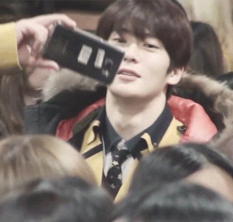 Wish_Forever_'s tweet photo. 서공예정재현을 실제로 본 사람들이 너무 부러워… https://t.co/uSKDg0TEQf