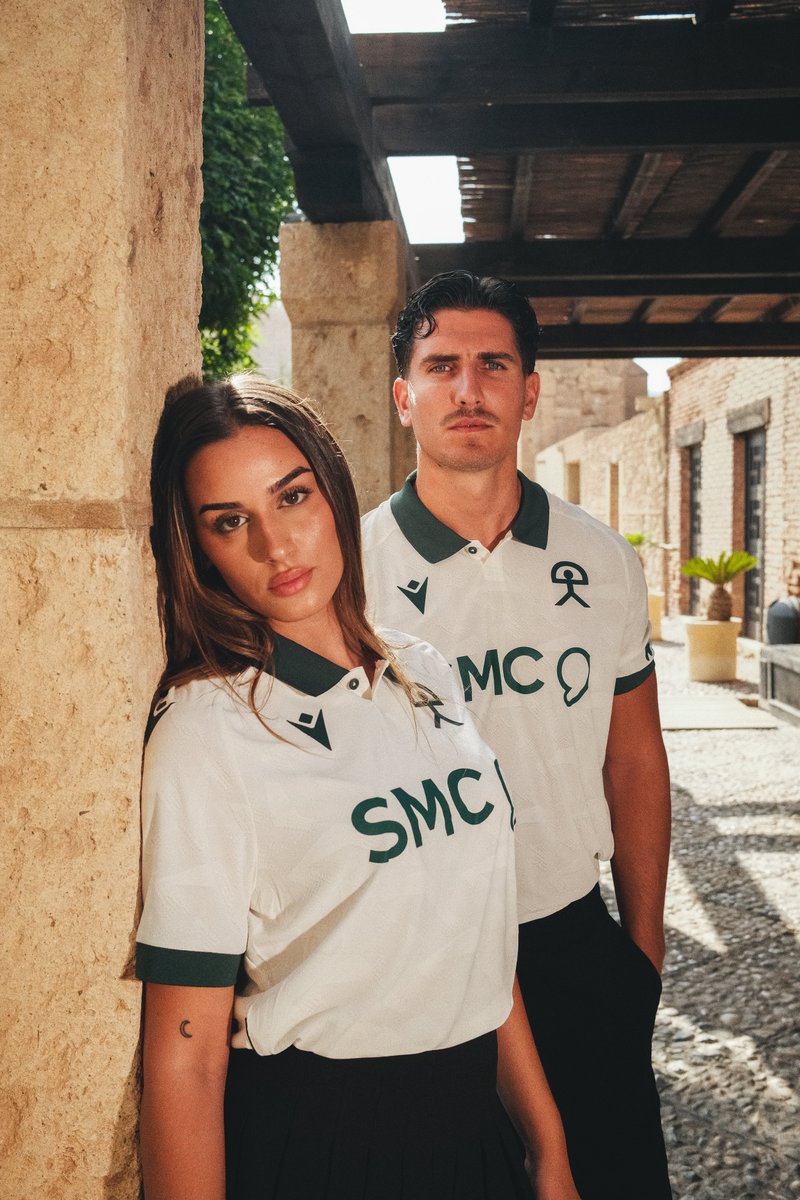 U_D_Almeria's tweet photo. 📸🏰 Una camiseta que nos representa a todos 🤍

UD Almería X @MacronSports https://t.co/1tPEZpCos6