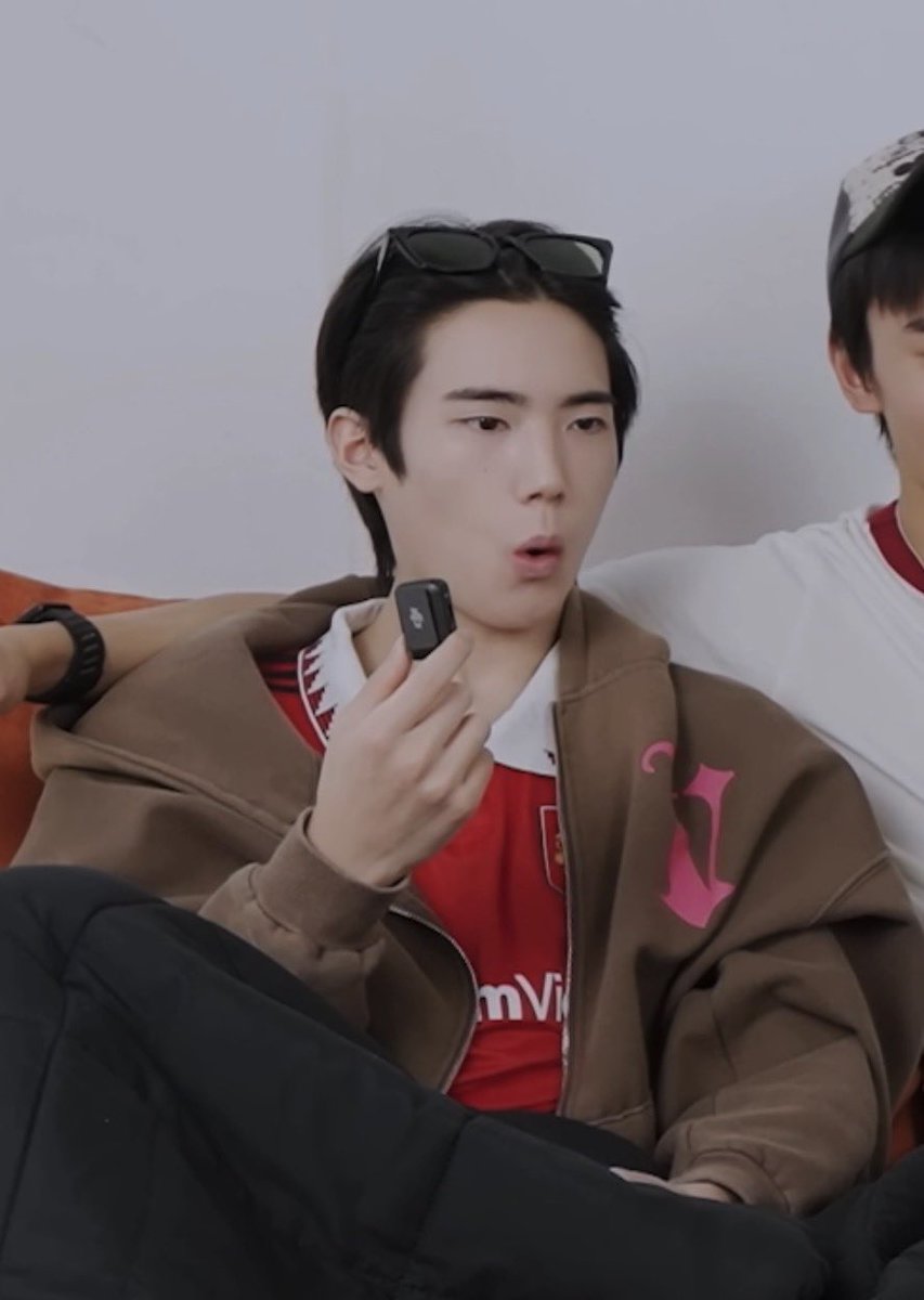 babyindec's tweet photo. รีแอคได้ชัดมาก 555552525555555 https://t.co/XSOKSYluJg