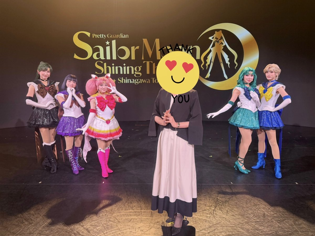 emeldi27's tweet photo. シャイニングシアター2期🌙初参戦
新曲2曲ともダンスカッコ良い😆
全部観たくて目👀が迷子〜🥹
まもちゃんバースデーウィークなんで、ライト青く見えるけど白です
近くで見る戦士達美しいし可愛いしで感動😭
3枚目推しの外部と撮れて浮かれおば居るからsensitive(*ﾟ▽ﾟ)ﾉ https://t.co/LZgU8C8WRt