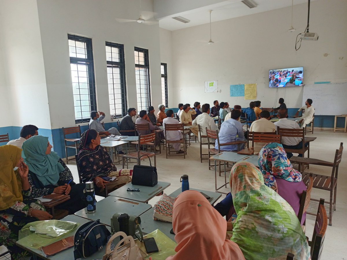 SELDGOS's tweet photo. A Six-Day Continuous Professional Development (#CPD) Training is underway at Government Boys High School Karoondi (#EMO) under the management of Sukkur #IBA University.
The training aims to enhance teachers’ professional skills, teaching practices, assessment strategies, and classroom effectiveness through interactive sessions led by Master Trainers.
#CPDTraining #TeacherDevelopment #SukkurIBAUniversity #SindhSchools @MinisterEduGos @sardarshah1