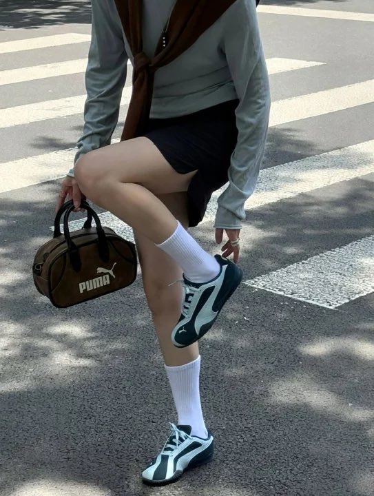 kutsu__________'s tweet photo. PUMAのネイビーブルー配色めちゃくちゃ可愛い… https://t.co/BJx6AIzdIX
