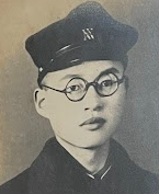 Amariko_X's tweet photo. 1945年8月6日午前8時15分:広島原爆が投下されて８1年😢亡くなられた方々とその家族。忘れずに、次の世代に伝えなければと色々思いめぐらし黙とう🙏写真は原爆で亡くなった私の叔父たけしさん  #8月6日 #原爆の日 #広島 #被爆81年 #平和 #hiroshima https://t.co/v17QnrGh4i