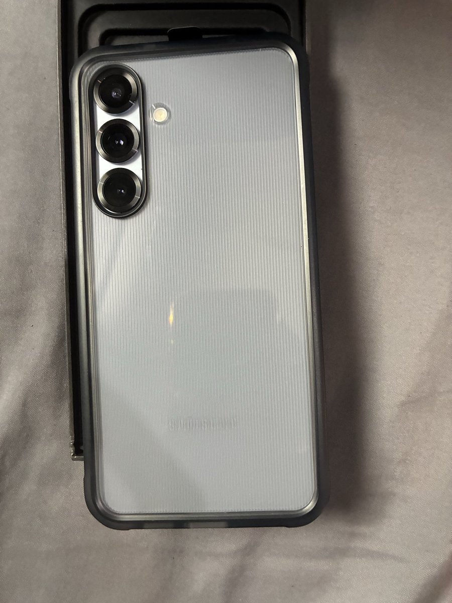 Favor_Key's tweet photo. @tech_twi I have Samsung Galaxy S25+ 512 Gig
Brand new, comes with hard and strong protective case and screen protector.
¢10,500
Incase someone wants to buy.. https://t.co/Dc9MhwUoik