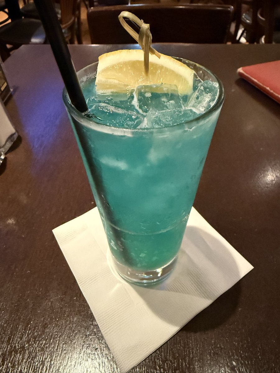 KFA488's tweet photo. 空腹のままジェット燃料を飲もう https://t.co/F6M1ChZoR5