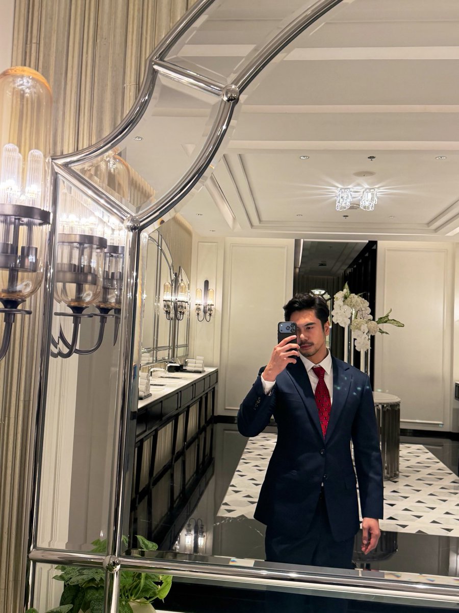 kornvanon's tweet photo. ทำงานครับ https://t.co/bG9N2QMS5h