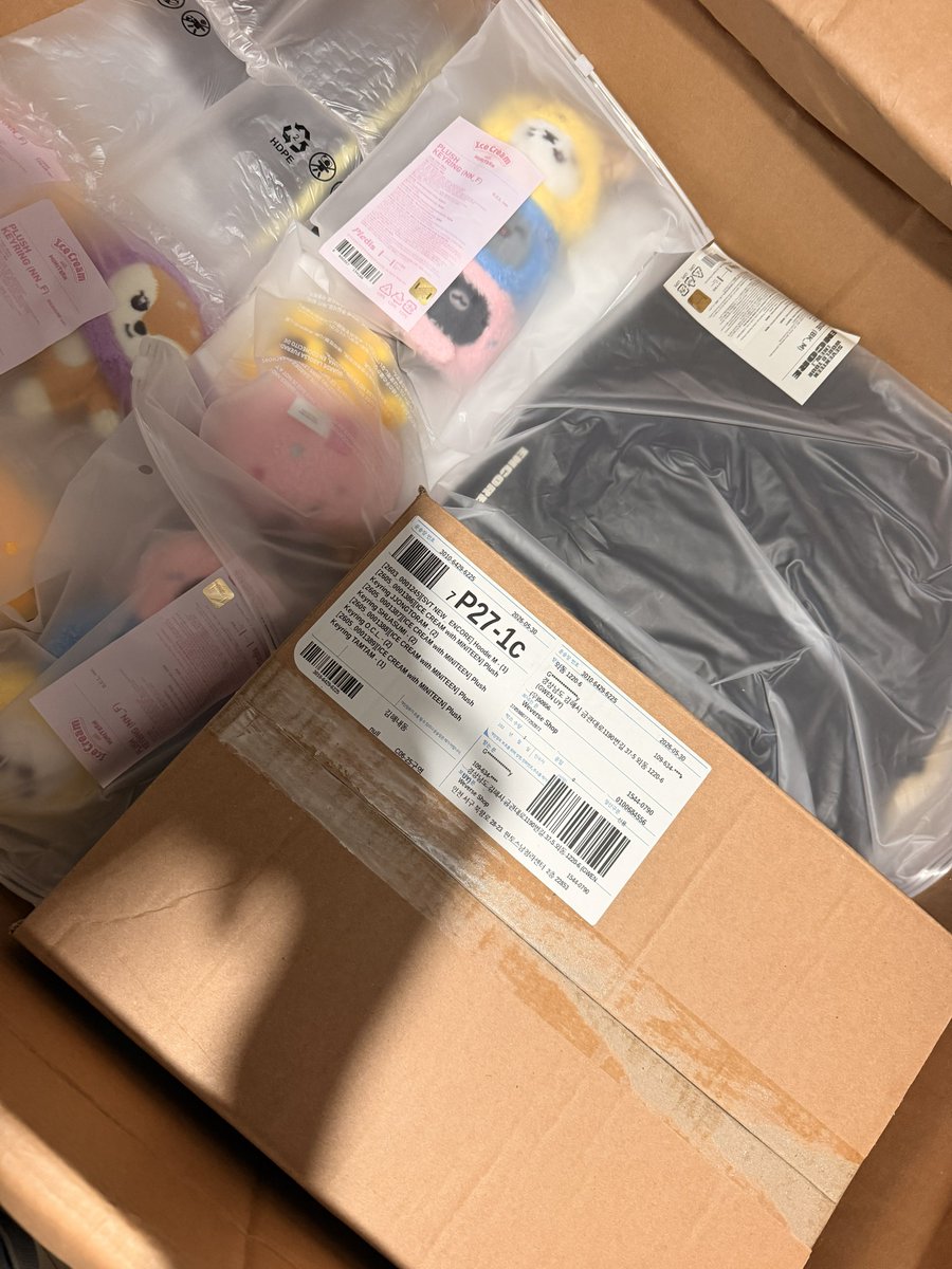 iiridescentstar's tweet photo. #irdscphupdates

new_ encore po2 is finally here 😭 rest assured that I'll be arranging the shipment later and will start shipping it this week as long as you have checkout already. 

again, I do applogize for the weeks of delay for this orders, we will not be using umac anymore since mabagal po and ang hirap itrack ng movement niya 🥹🙏