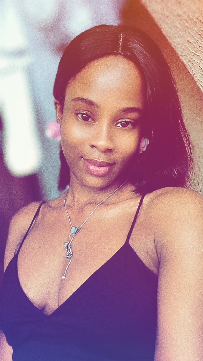 Nina_Onuoha_'s tweet photo. Sometimes, your soul mate is just peace and that is enough..!🤭 https://t.co/24WvFJ7vLj