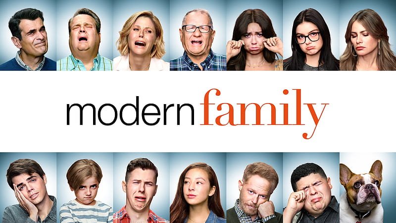 eburupa52's tweet photo. Here's my take on Modern Family (9 seasons)

1/5

Modern Family uses a mockumentary camera to follow three different branches of one extended family: an aging father, a regular couple, and two married gay fathers. It turns relatable household chaos into sharp, everyday comedy. https://t.co/2Fu7BRY6Gb