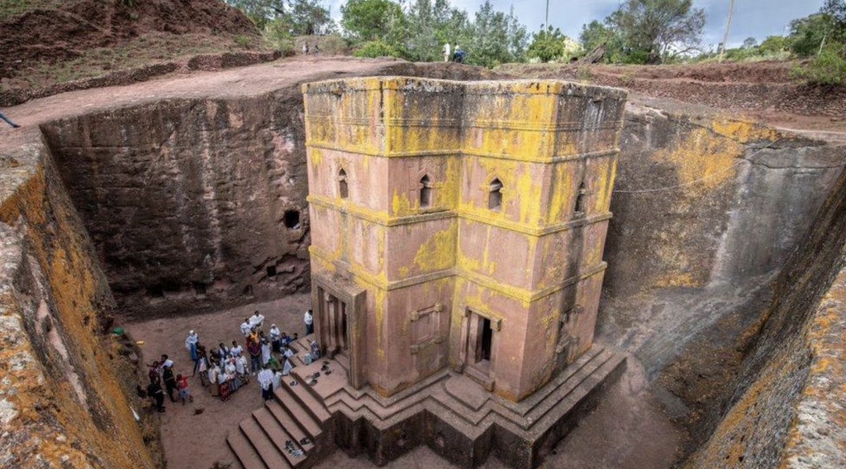 colzy0147's tweet photo. This is Rock-hewn churches of Lalibela in Lalibela, Ethiopia https://t.co/Bv2dXhUd2Q