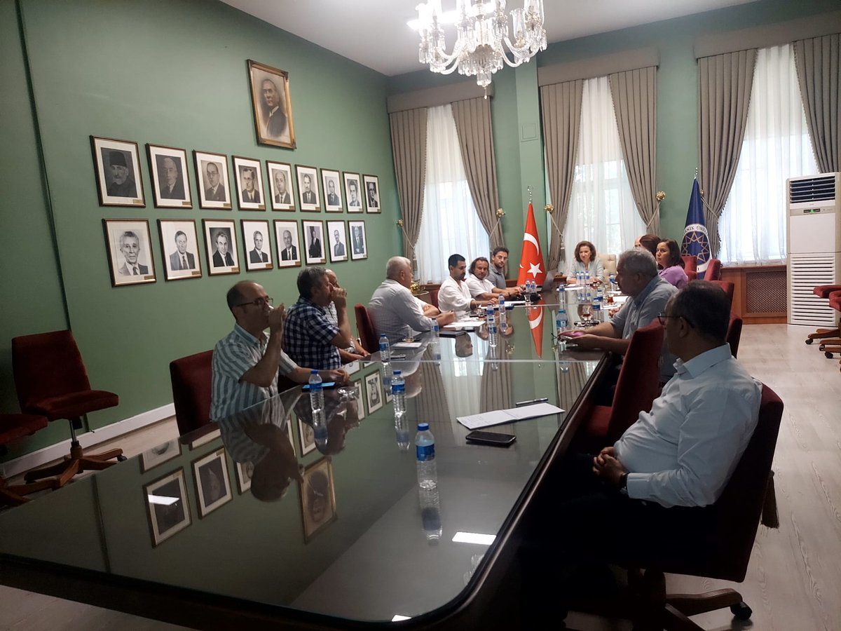 YTUISG's tweet photo. Rektör Yardımcımız Prof. Dr. Güleda ENGİN başkanlığında; İSG Koordinatörlüğü ekibimiz, daire başkanları ve çalışan temsilcisi katılımıyla 2026 yılı 2. İSG kurulu gerçekleşti 💫 #İSGdeLiderYTÜ @guledaengin @KipcakSeyhun https://t.co/xCVzfiwvza