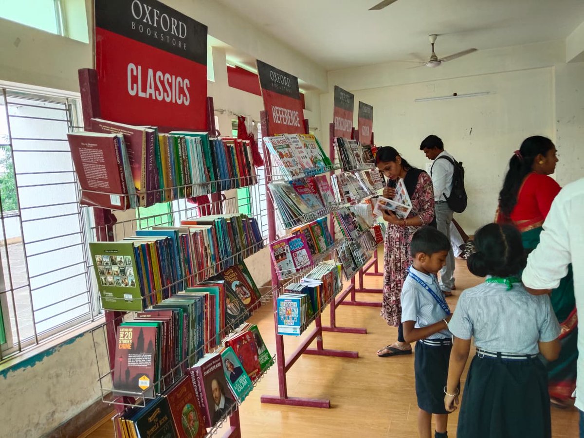 bbitschool's tweet photo. BBIT Public School proudly hosted “Literary Lantern”, a two-day Book Fair that brought together students and parents to celebrate the joy of reading.
#BBITPublicSchool #LiteraryLantern #BookFair #ReadingCulture #YoungReaders #LoveForBooks #ReadersAreLeaders #LifelongLearning https://t.co/oKiPMSvQK7