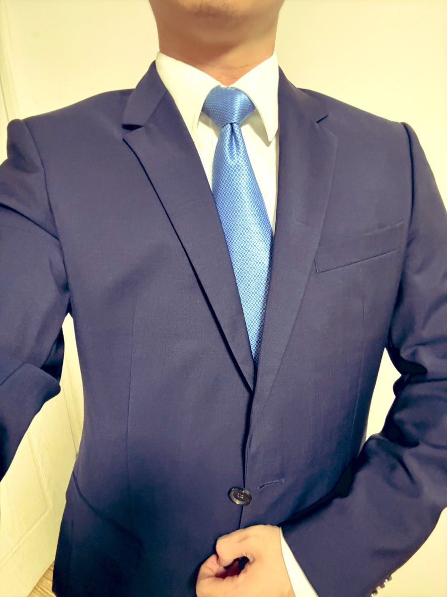 ckshi123's tweet photo. 蓝🤵👔 https://t.co/Frb7T5oNx4