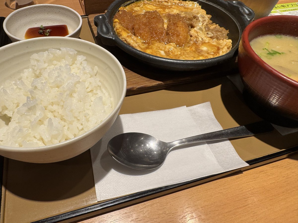 u_mo5s's tweet photo. やよい軒のうまさを知ってしまったら、もう今さら　どこにも戻れない—— https://t.co/nb6tHPD4w7
