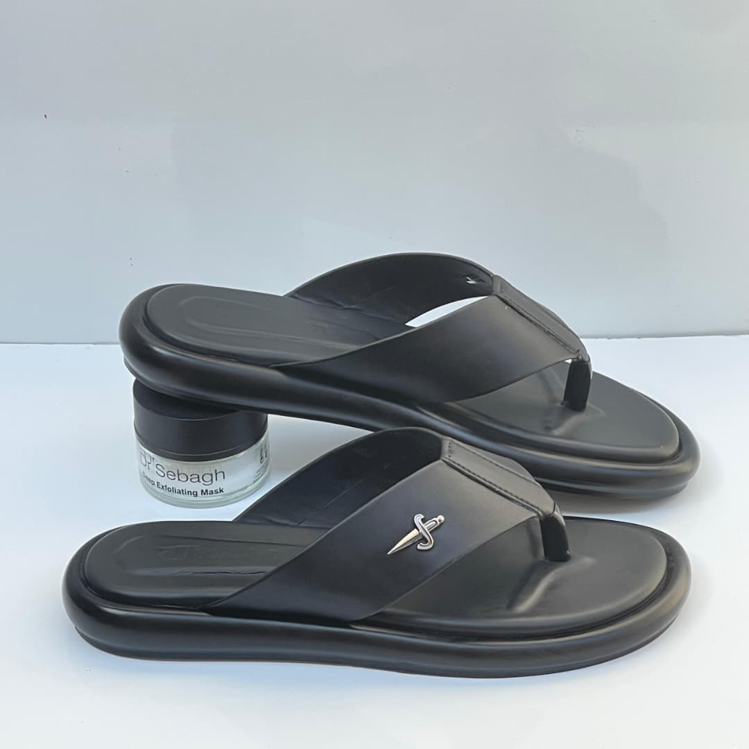 ChaichaiTj's tweet photo. Size 42 &amp; 43 Available at Abbas TJ's Shoes!
WhatsApp: 08149627627 https://t.co/Up8xILA0XU
