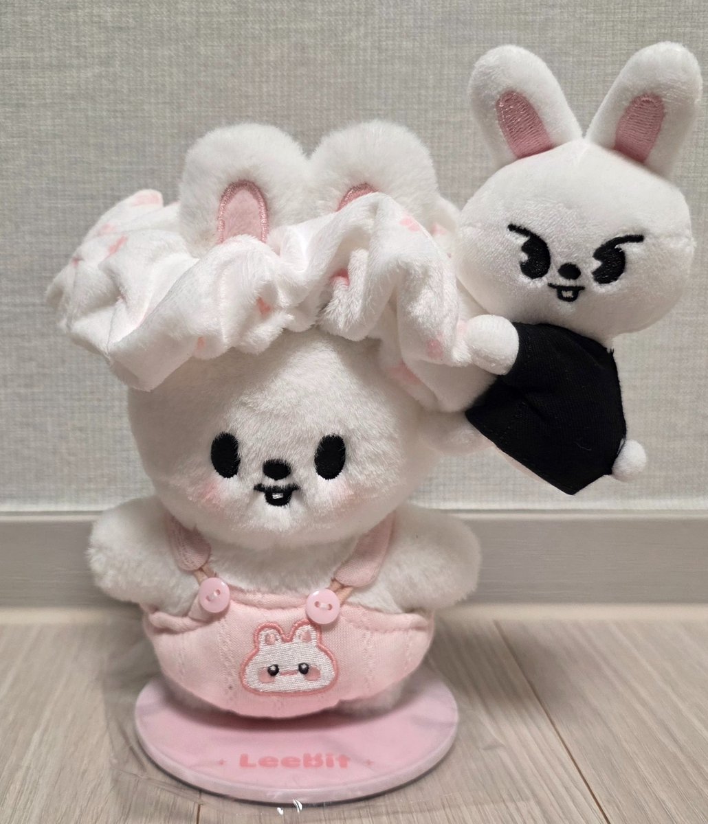 _coco_know's tweet photo. ༅:*･ﾟﾟ･⭑⭑･ﾟﾟ･*:༅(ᐢ. ⸼ .ᐢ)༅:*･ﾟﾟ･⭑⭑･ﾟﾟ･*:༅

             이거 완전 귀욥자나😭😭
      일본 팝업 갈 때 하구 가야딩🧡 https://t.co/uTiLhpONTD