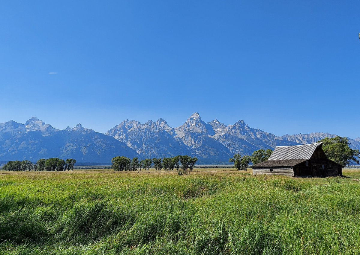ArtNomads's tweet photo. @LiveaMemory Beautiful light on the barn in that shot...
Here's one we took in Aug 2023, the start of our #lifeontheroad #nomadlife https://t.co/j2C7aEVTlv