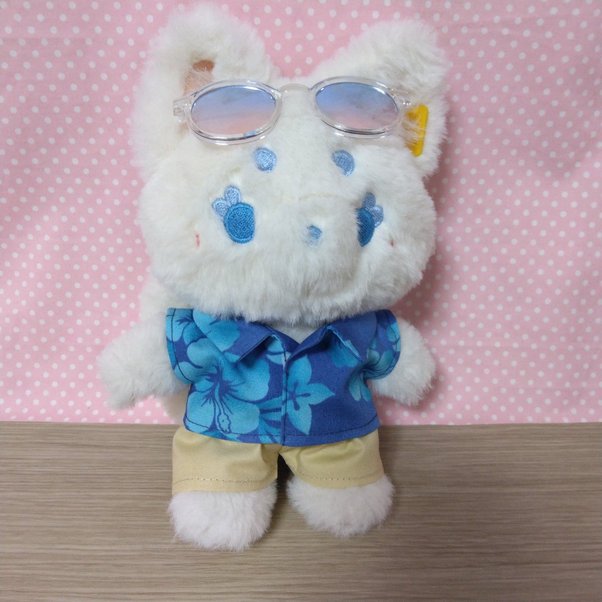 hime_zo's tweet photo. 23日のイベントに向けてアロハシャツを作っています

ボタンどうしよう https://t.co/YPmzLTVs3t
