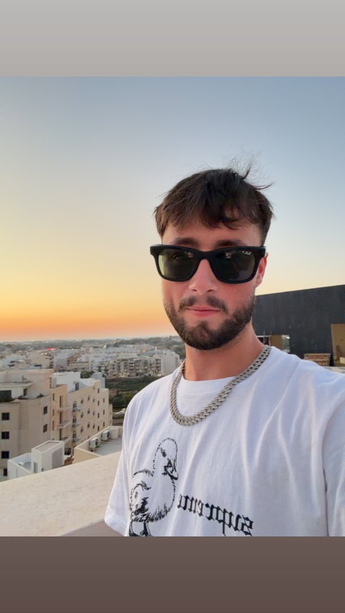 HypeCrewYT's tweet photo. Sorry for not posting for a couple of days, I finally went outside and touched grass

We just got finished paying out the $25,000 Leaderboard from July. If you wanna get involved or see the standings for this month, go here: https://t.co/RgeIC7x4J3

I'm gonna tip $20 to 10 people who like + comment there Stake user on this post 💙