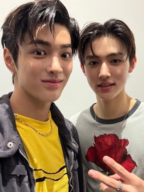 seonghyoevn's tweet photo. Toronto energy was already wild and somehow we matched it without even trying felt natural, like the night was waiting for us to lock in. https://t.co/Wt6NdCsP3A