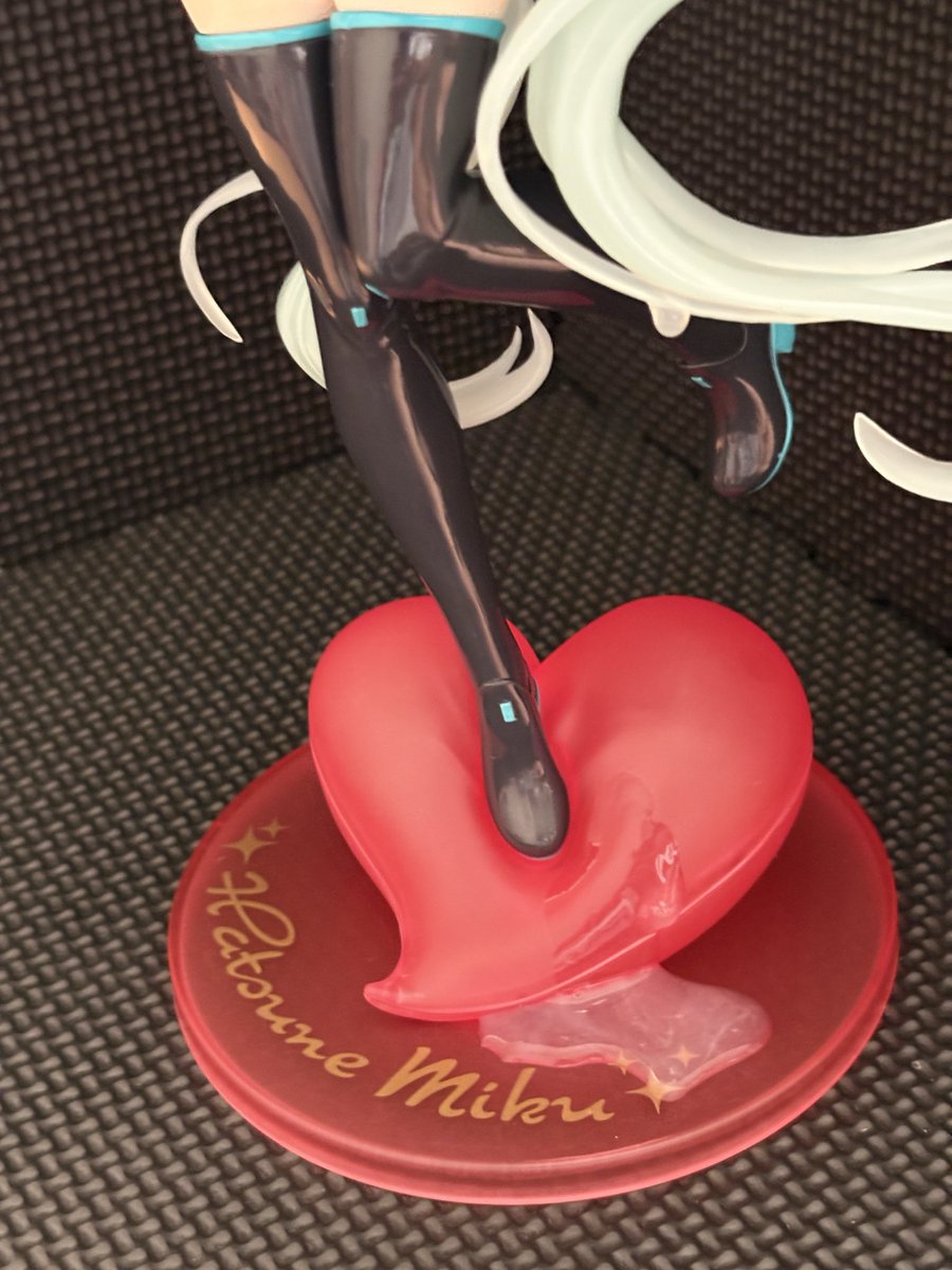 taiyakicn's tweet photo. とってきたmkちゃんにぶっかけました！
動画はまあまあな感じなのに...
写真を撮るのを忘れててだいぶ薄くなってしまった...
リベンジ！ https://t.co/mjH4HdJctA