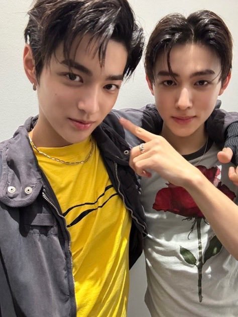 seonghyoevn's tweet photo. Toronto energy was already wild and somehow we matched it without even trying felt natural, like the night was waiting for us to lock in. https://t.co/Wt6NdCsP3A