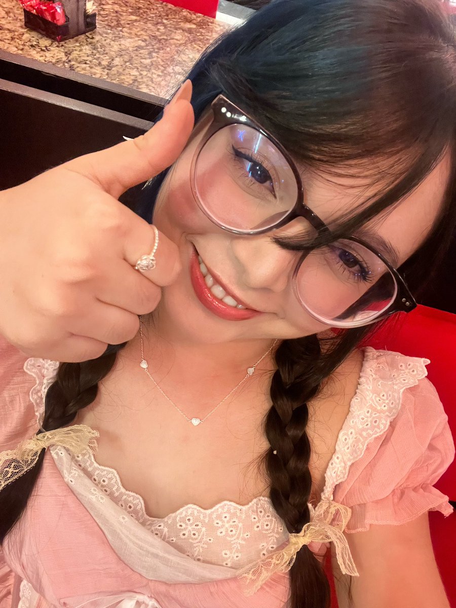 say_carvalhota's tweet photo. Chegou o meu aniversário weeeeeeyyy e vou deixar aqui minha lista de desejos da Amazon para quem quiser me dar um presente 🥹💖🌸

https://t.co/nflMeunLfZ https://t.co/OrTVmeOOiN