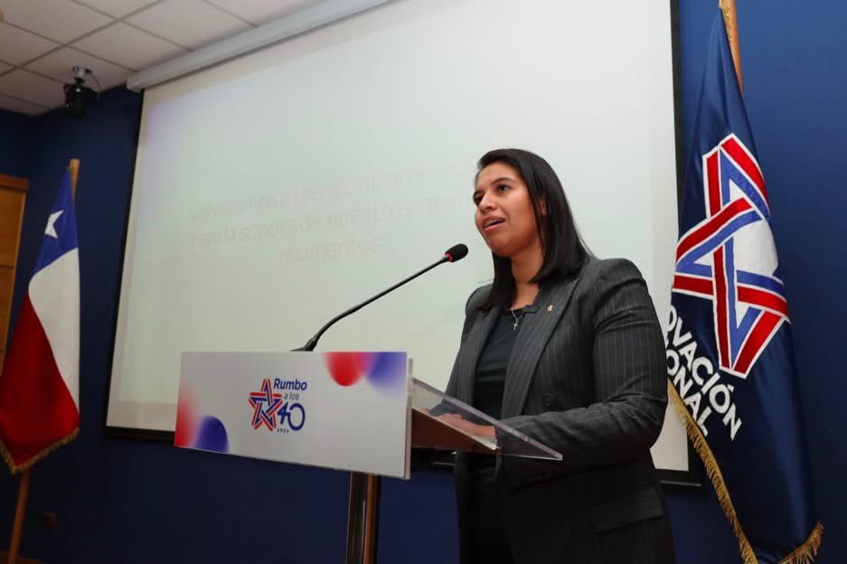 oyarcejoseph's tweet photo. Rumbo a los 40 años de @rnchile, trabajando por la unidad, los liderazgos y el compromiso 🇨🇱.Agradecido de compartir esta jornada junto a nuestra Secretaria General @katymartorell, la Presidenta @a_balladaresl, el Ministro @jgarciaruminot y el diputado @Diego_Schalper. 💪👏 https://t.co/En6rsrG6wM