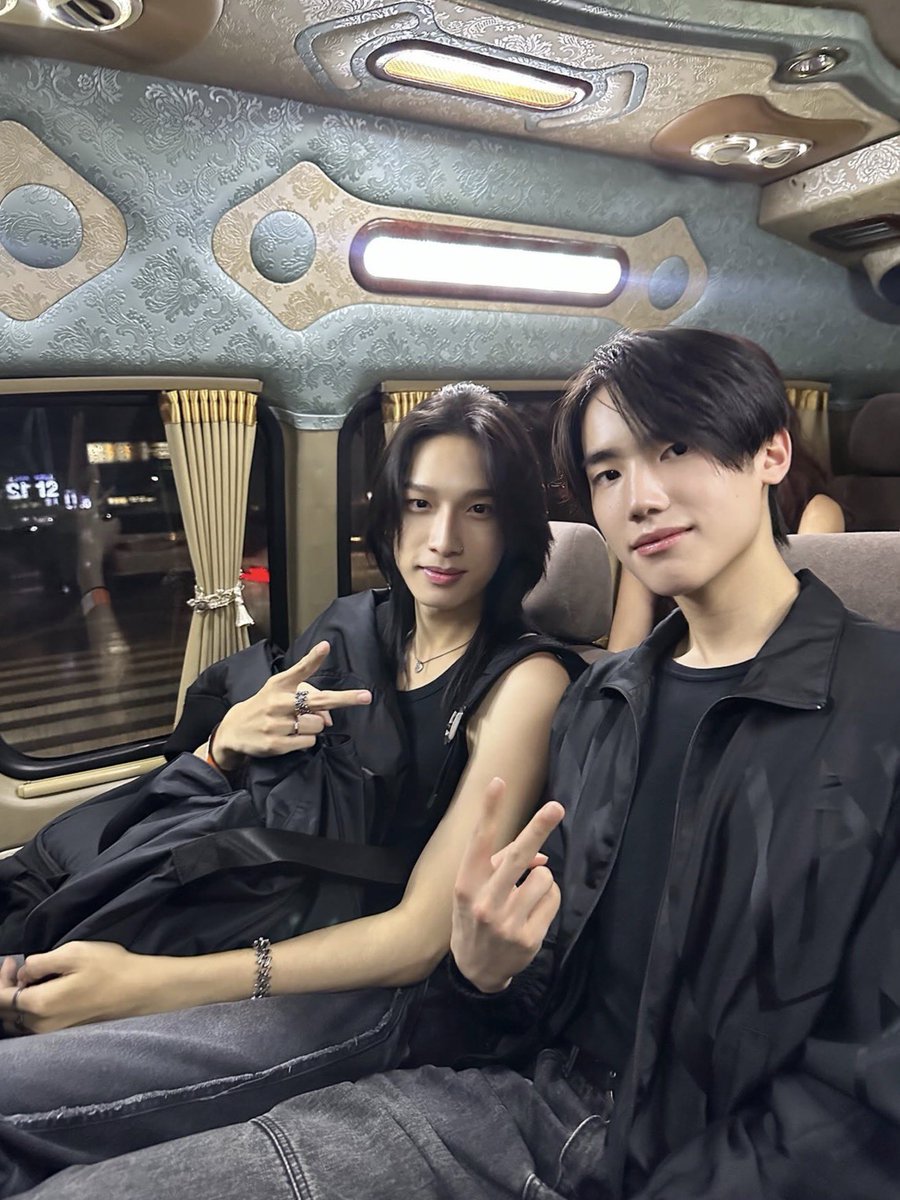 pearpat_'s tweet photo. ตัวจริงฮีกล้าพูดกับพี่เน้กไหมเนี่ย https://t.co/eABo8sA83g
