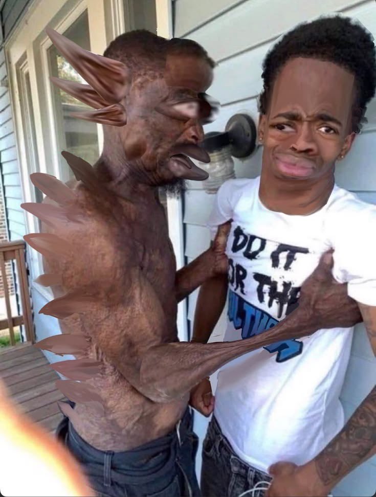 CauseOfCont2's tweet photo. @lous_20_lbs i genuinely thought this was straight up gore https://t.co/7oQdPLHKr4