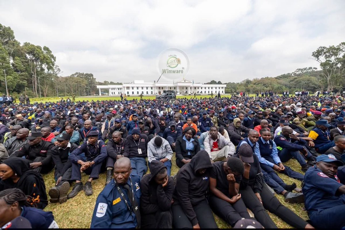ItsKirwa's tweet photo. The PR team has continuously failed the President. What happened to Optics? Don't tell me of unforeseen overflow, that's why planning comes. https://t.co/p9mkEtoNCy