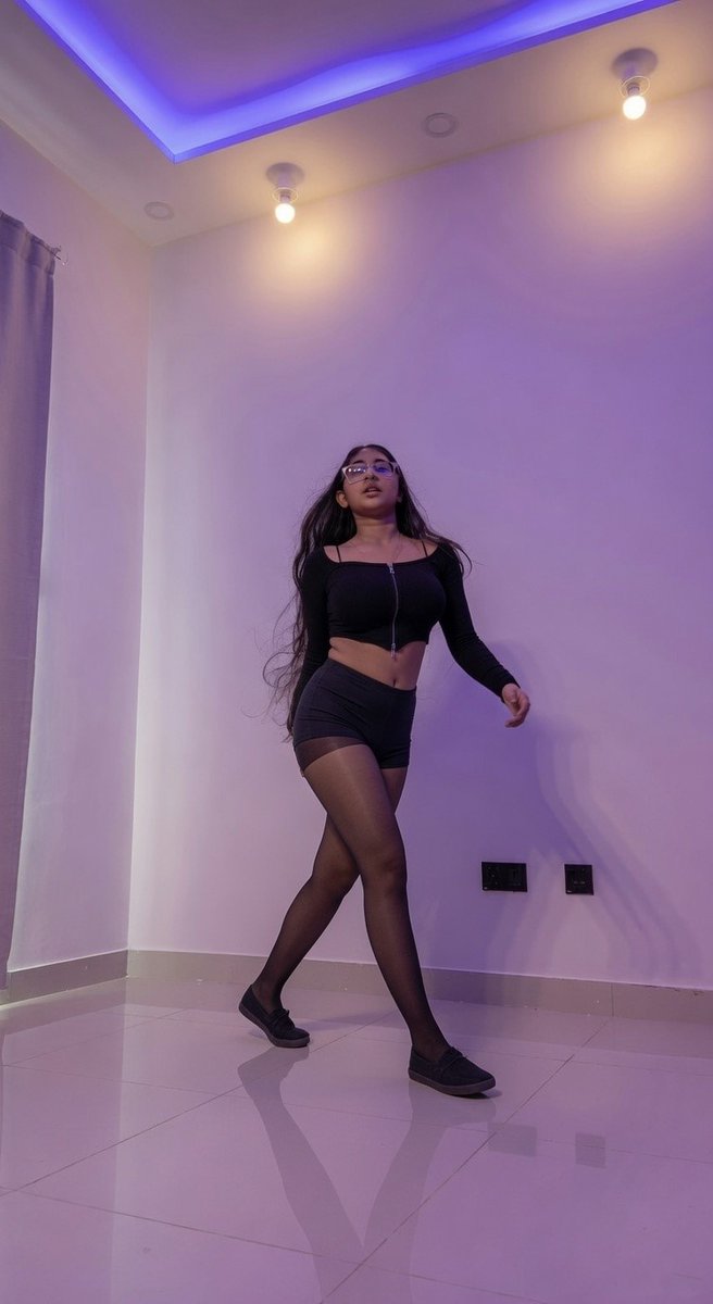 DancerHarnidh tweet picture