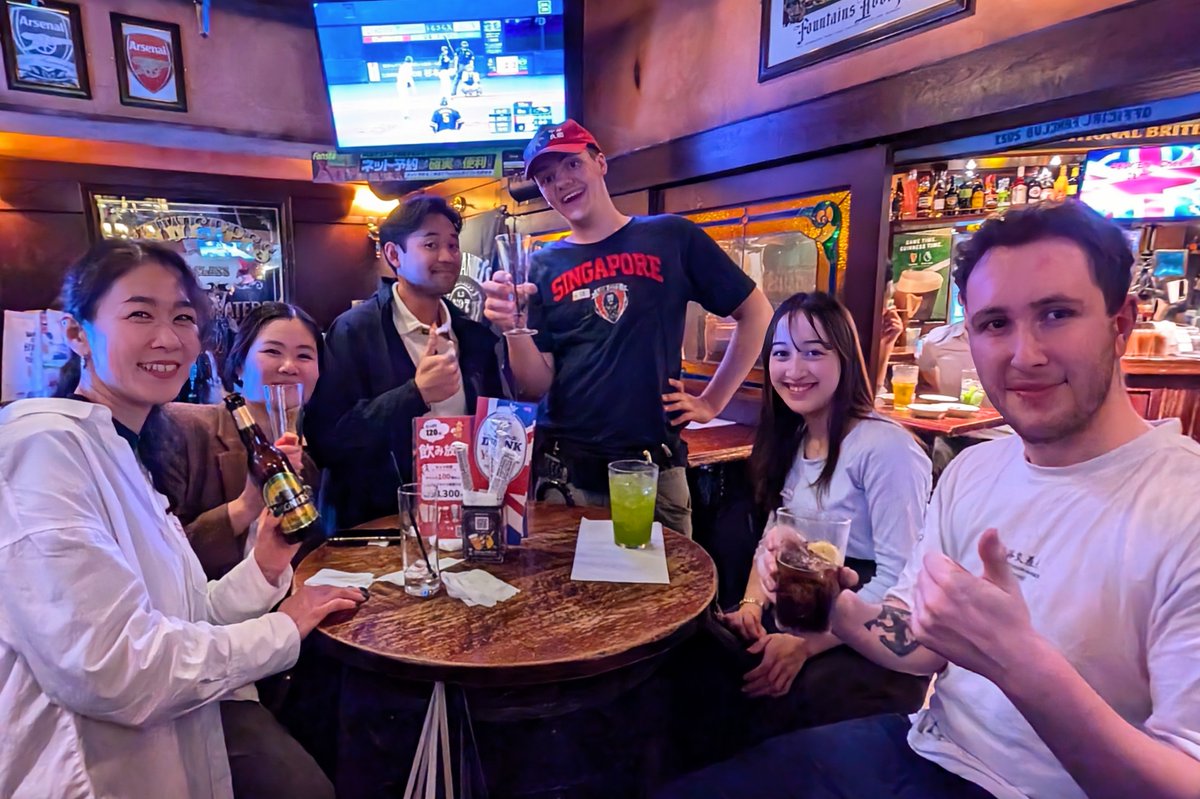whynotjapan's tweet photo. 本日7pmから難波でFriendly Friday＋Gameパーティーを開催します🥳

色々な国籍の人が参加する国際交流パーティーです
外国人の友達が欲しい人はぜひ💛

ダーツやボードゲームなどもあるので、みんなで盛り上がりましょう！
英語が苦手でもOK✨

🌼詳細 🌼
https://t.co/NqliBQfAF6 https://t.co/4ipsElNynf