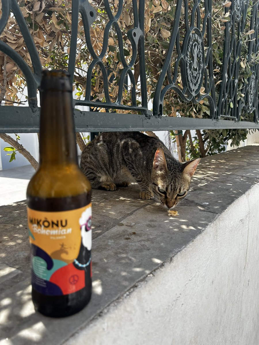 pkc168's tweet photo. Mykonos beer https://t.co/x4QMpApujj