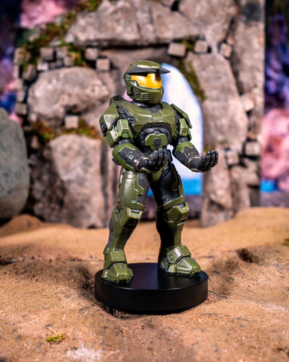 exgpro's tweet photo. Mission update: Complete.  Master Chief has officially joined the EXG Pro squad.  

#Halo #MasterChief #EXGPro #CableGuys #Gaming https://t.co/9X2qnzoS1A