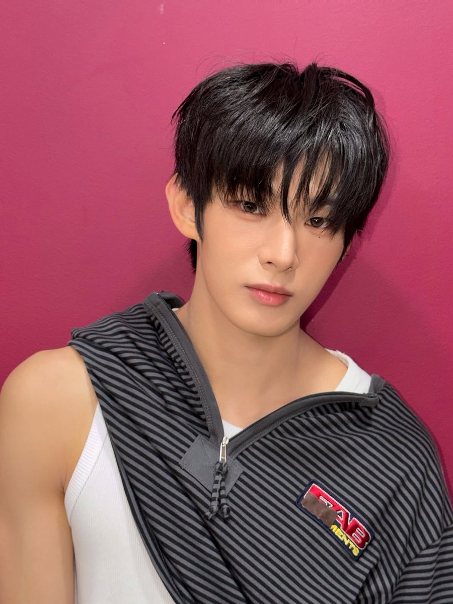 STEJAY_official's tweet photo. 08062026 | Instagram Update (1/2)

😳 

🔗https://t.co/Du0YO3dPXV

#AHOF #아홉 #STEVEN #스티븐 #SteVentuallyYours https://t.co/vUBBqKW7Ig