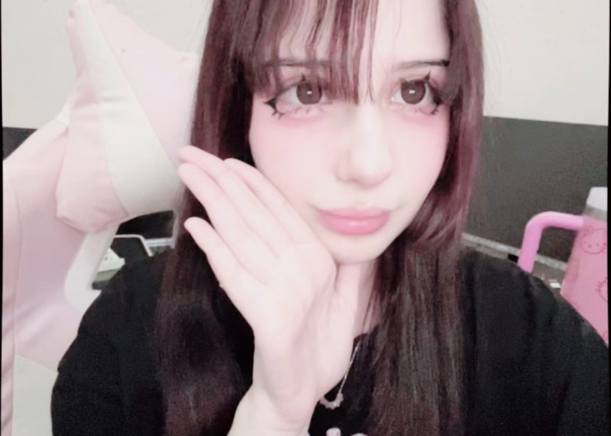 dollieluvbun's tweet photo. happy 24th birthday to me!! #jiraikei https://t.co/Bmivk7UhA4