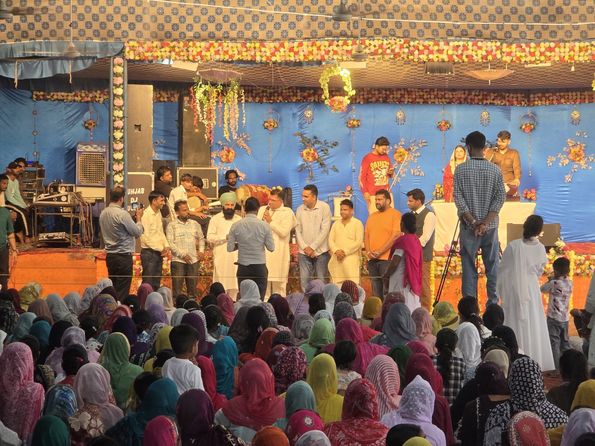 Tanwar_Indian's tweet photo. गत दिवस रतिया (जिला फतेहाबाद)में आयोजित विभिन्न धार्मिक, सामाजिक एवं जलपान कार्यक्रमों में https://t.co/hEK89a0ZJZ
