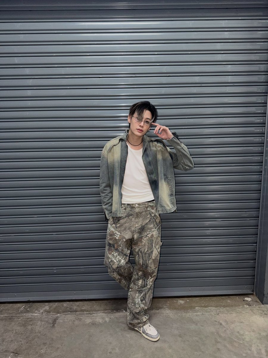 bb0un_official's tweet photo. 🗓️[06.08.2026] IG : bb0un 

🤍🤍🤍

📍 https://t.co/4XYfpzGKYh

#bb0un #BounPrem https://t.co/CwlUJFTuTF