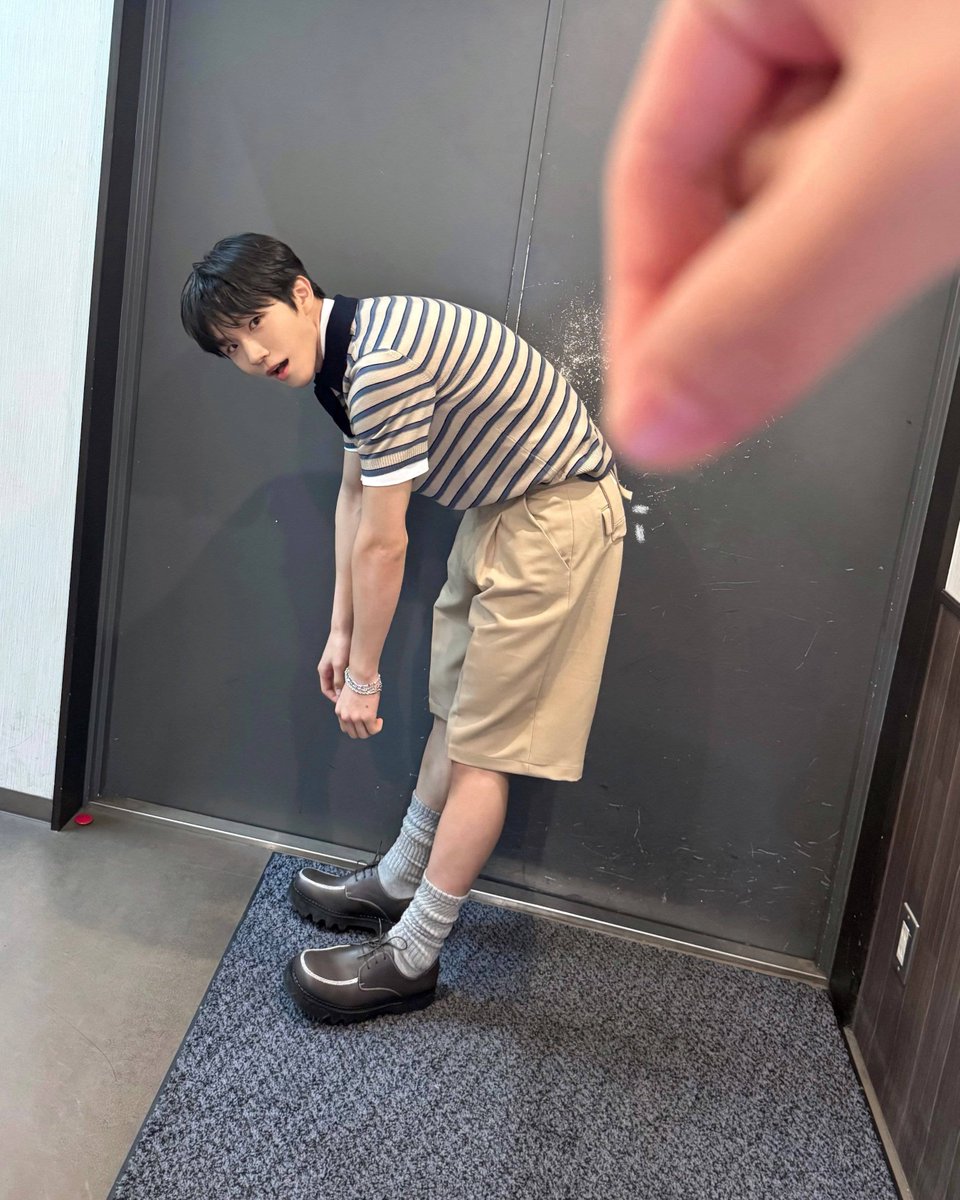 sialsial0919's tweet photo. 댕료 높이 차이가 너무 귀여워 https://t.co/ZJeKEUGfmZ