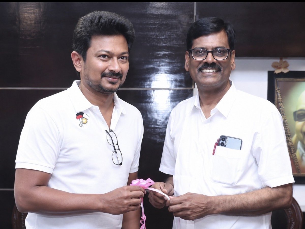 mmeiyyanathan's tweet photo. இந்த வாரம் தமிழ்நாட்டில் “பொம்பள கேசில்” கைது செய்யப்பட்ட இருவர்!