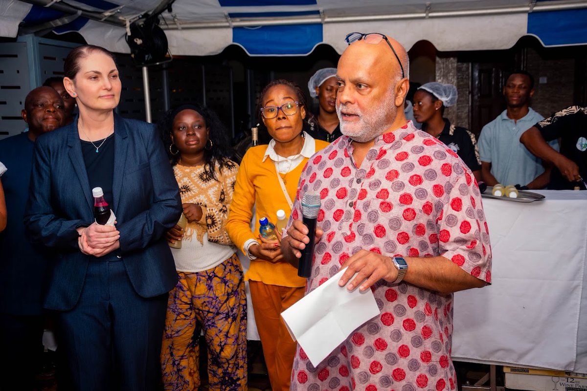 USEmbassyLome's tweet photo. On July 30, the U.S. Embassy Lomé hosted a networking event for alumni of U.S. exchange programs, members of the Global Alumni Association of Togo, and participants from Space Forum Africa 2026 focused on building connections, sharing experiences, and fostering professional engagement. 
The gathering highlighted the importance of innovation and technology while providing an opportunity for participants to exchange ideas, strengthen ties across different program cohorts, and celebrate the launch of the second edition of the alumni newspaper. 
#ExchangePrograms #USAinTogo #Alumni