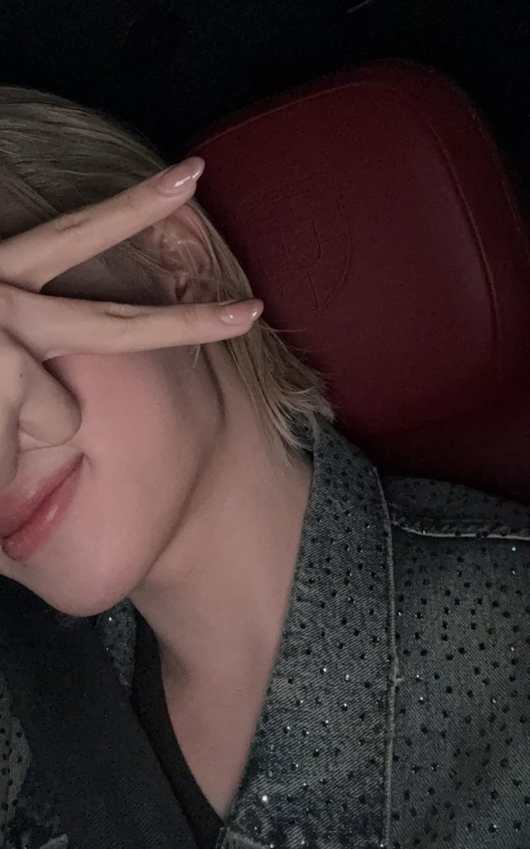 sHXkkkk's tweet photo. คาตา                                                   คาเยน https://t.co/xsuaQ5YkhD
